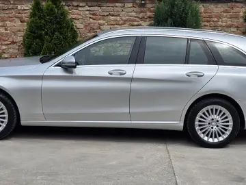 Mercedes-Benz C 220 d  4MATIC T MODELL  7G-TRONIC Avantgarde