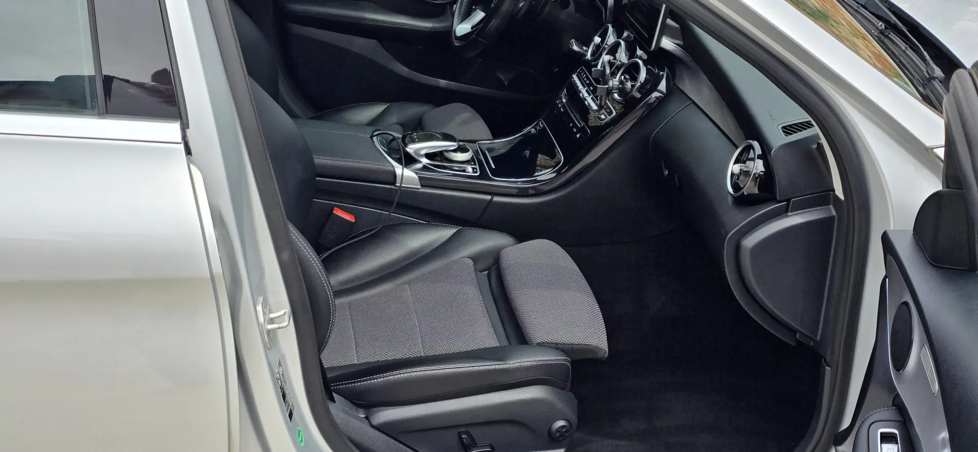 Mercedes-Benz C 220 d  4MATIC T MODELL  7G-TRONIC Avantgarde