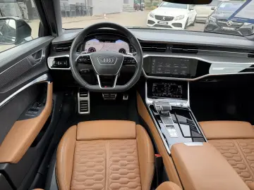 RS6 4.0TFSI Audi Exclusive paket Laser 305kmh Pano