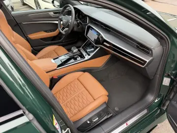 RS6 4.0TFSI Audi Exclusive paket Laser 305kmh Pano