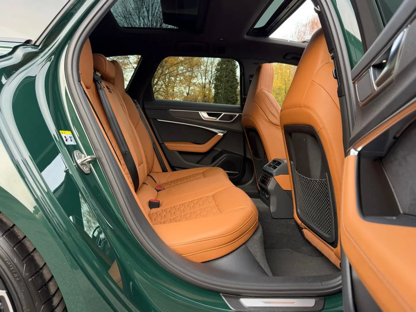 RS6 4.0TFSI Audi Exclusive paket Laser 305kmh Pano