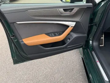 RS6 4.0TFSI Audi Exclusive paket Laser 305kmh Pano