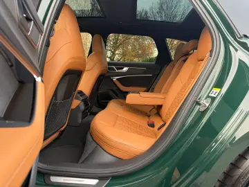 RS6 4.0TFSI Audi Exclusive paket Laser 305kmh Pano