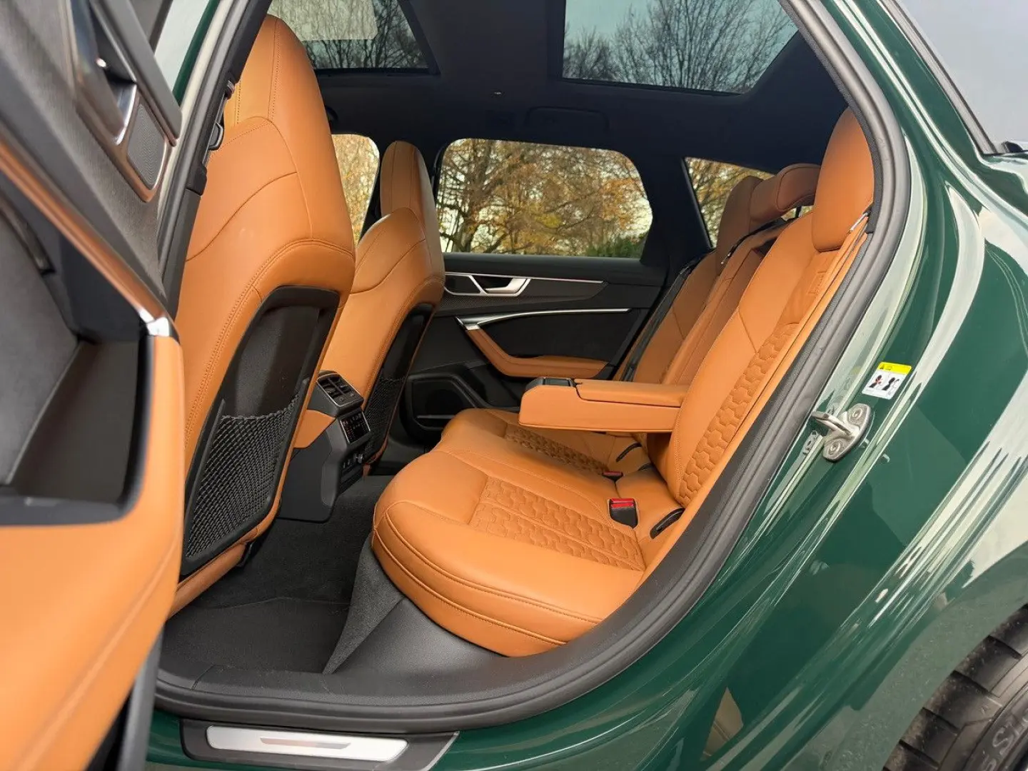 RS6 4.0TFSI Audi Exclusive paket Laser 305kmh Pano