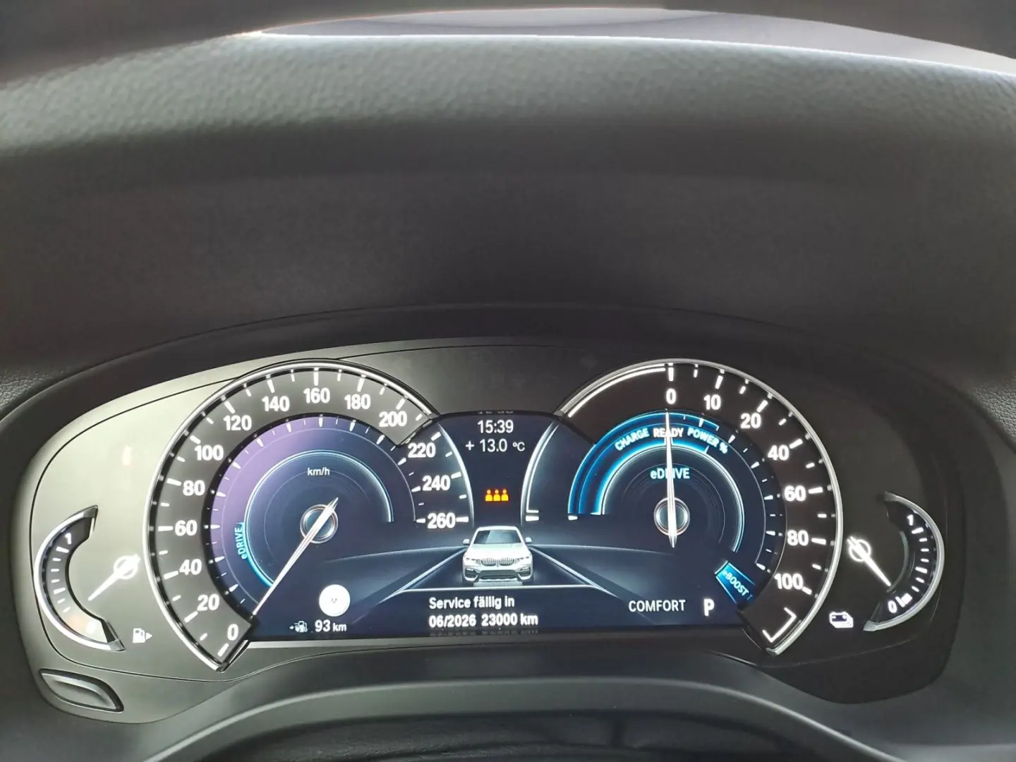 X3 xDrive30e xLine AT Navi Bluetooth PDC Kurvenl