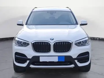 X3 xDrive30e xLine AT Navi Bluetooth PDC Kurvenl