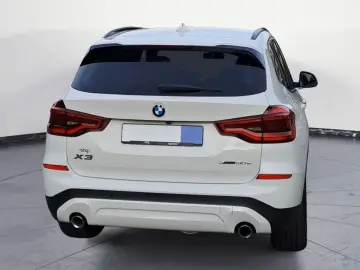 X3 xDrive30e xLine AT Navi Bluetooth PDC Kurvenl