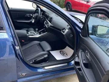 BMW Seria 3 320d AT MHEV
