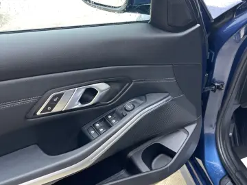 BMW Seria 3 320d AT MHEV