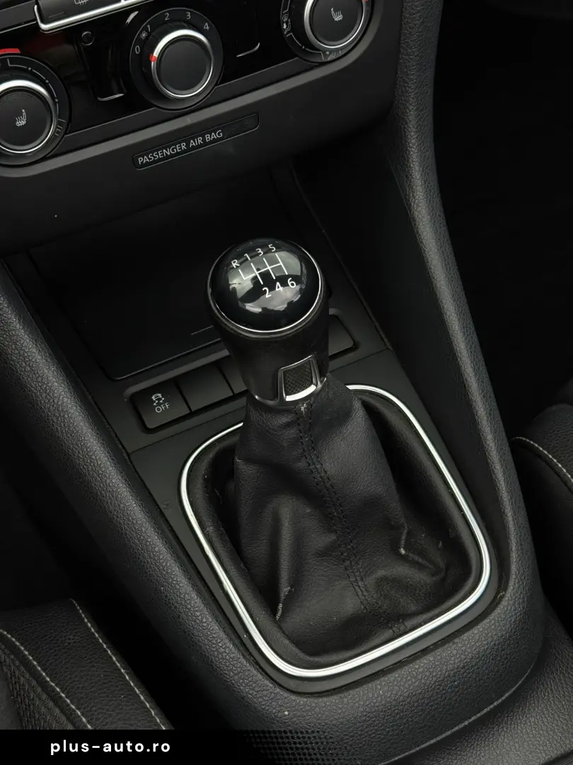 VOLKSWAGEN GOLF 6 CABRIO