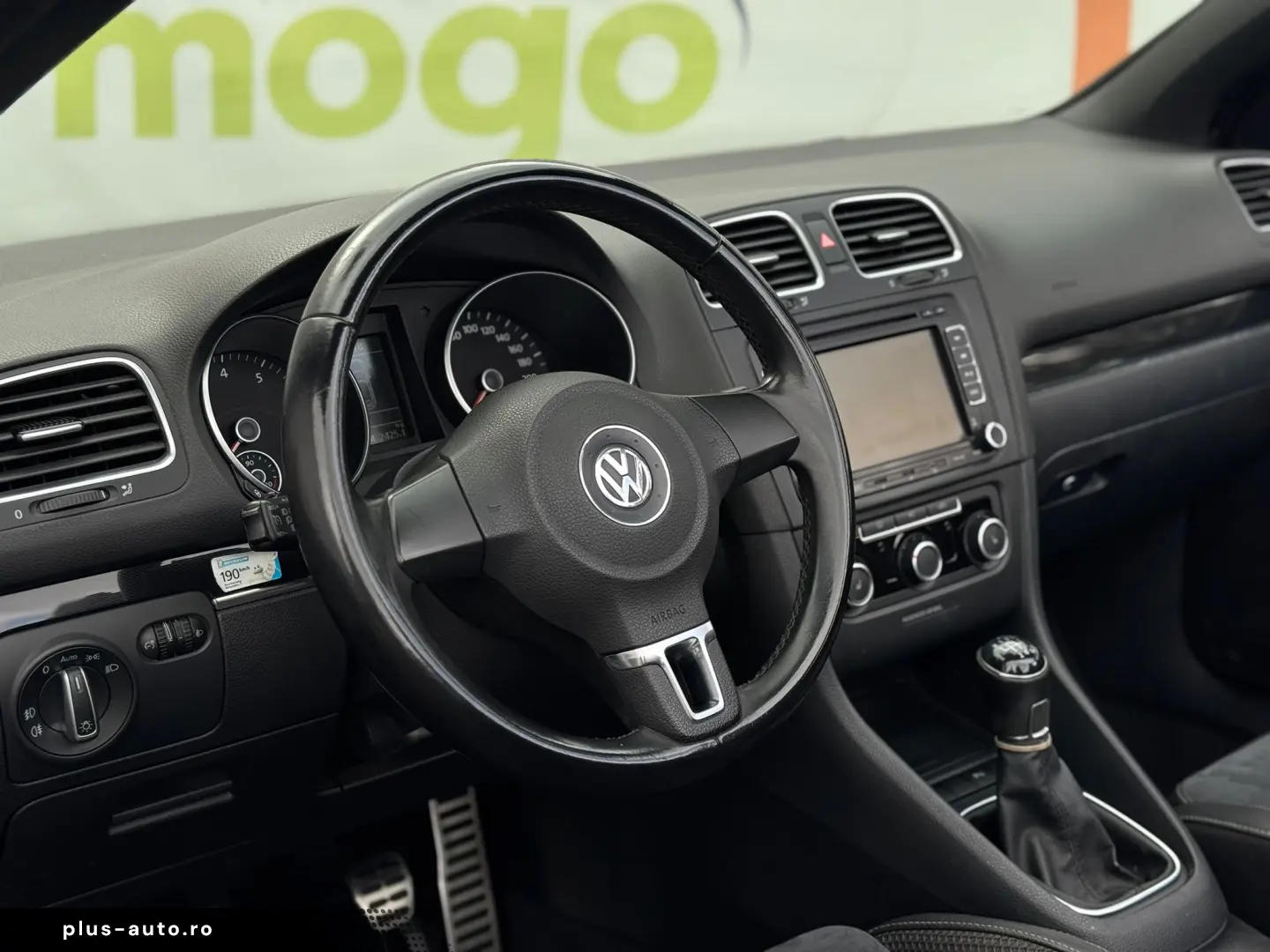 VOLKSWAGEN GOLF 6 CABRIO