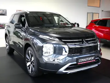 MITSUBISHI OUTLANDER PHEV 2.4L 4WD AT INSTYLE