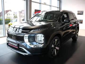 MITSUBISHI OUTLANDER PHEV 2.4L 4WD AT INSTYLE