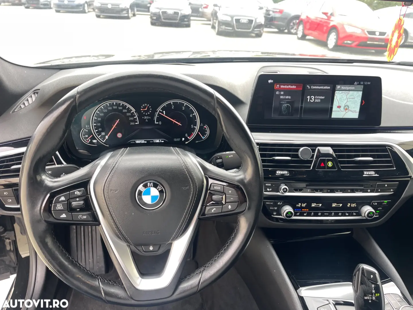 BMW Seria 5 520d xDrive AT