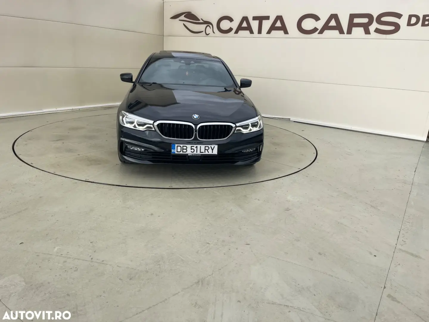 BMW Seria 5 520d xDrive AT