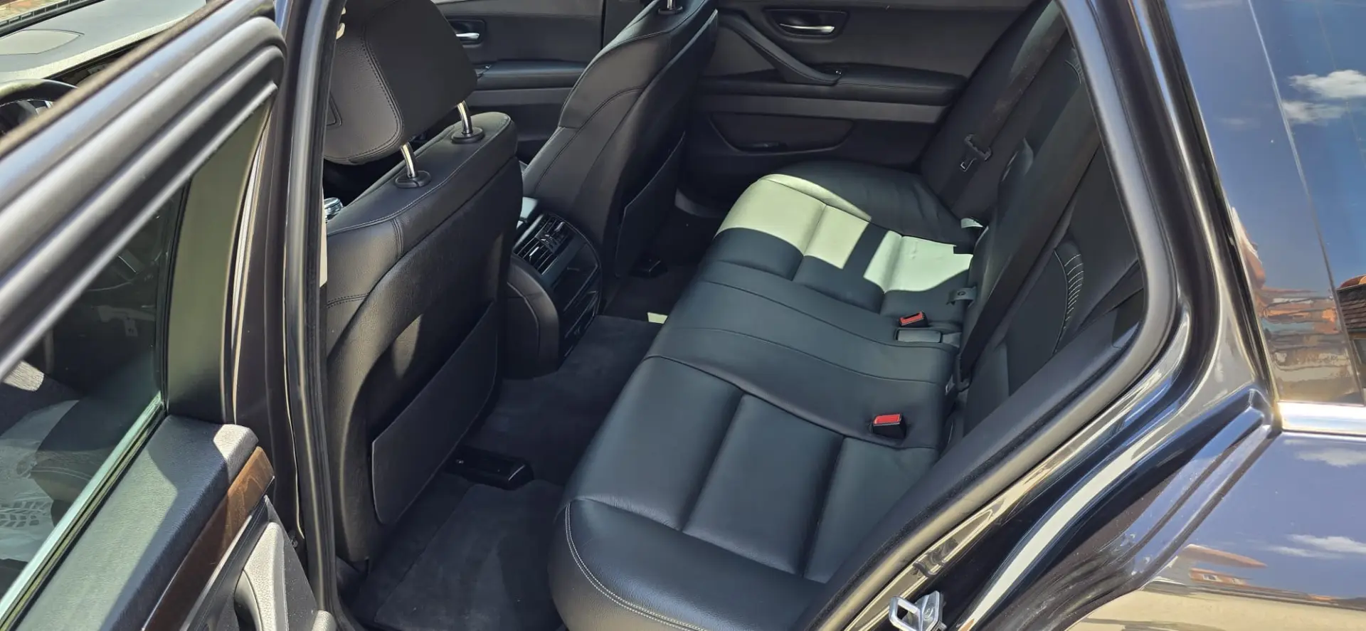 BMW 520d 190 CP xDrive Touring Aut. Luxury Line