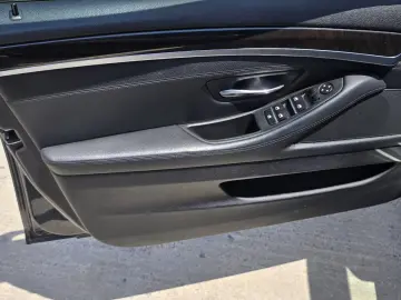 BMW 520d 190 CP xDrive Touring Aut. Luxury Line