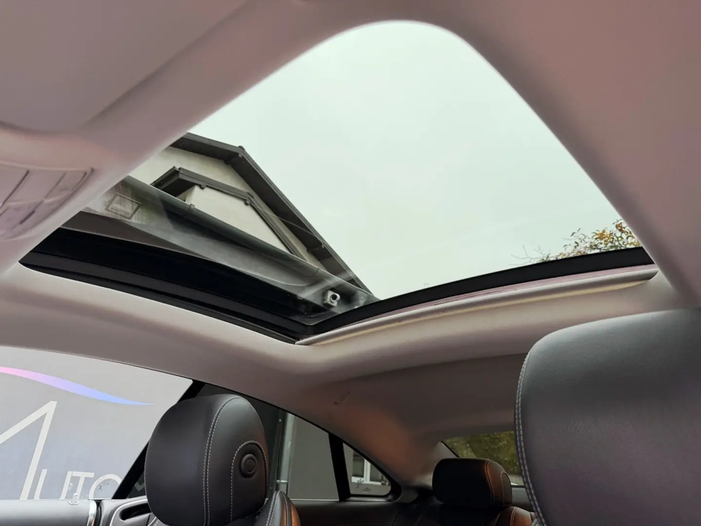 MERCEDES E 220D COUPE 9G-TRONIC