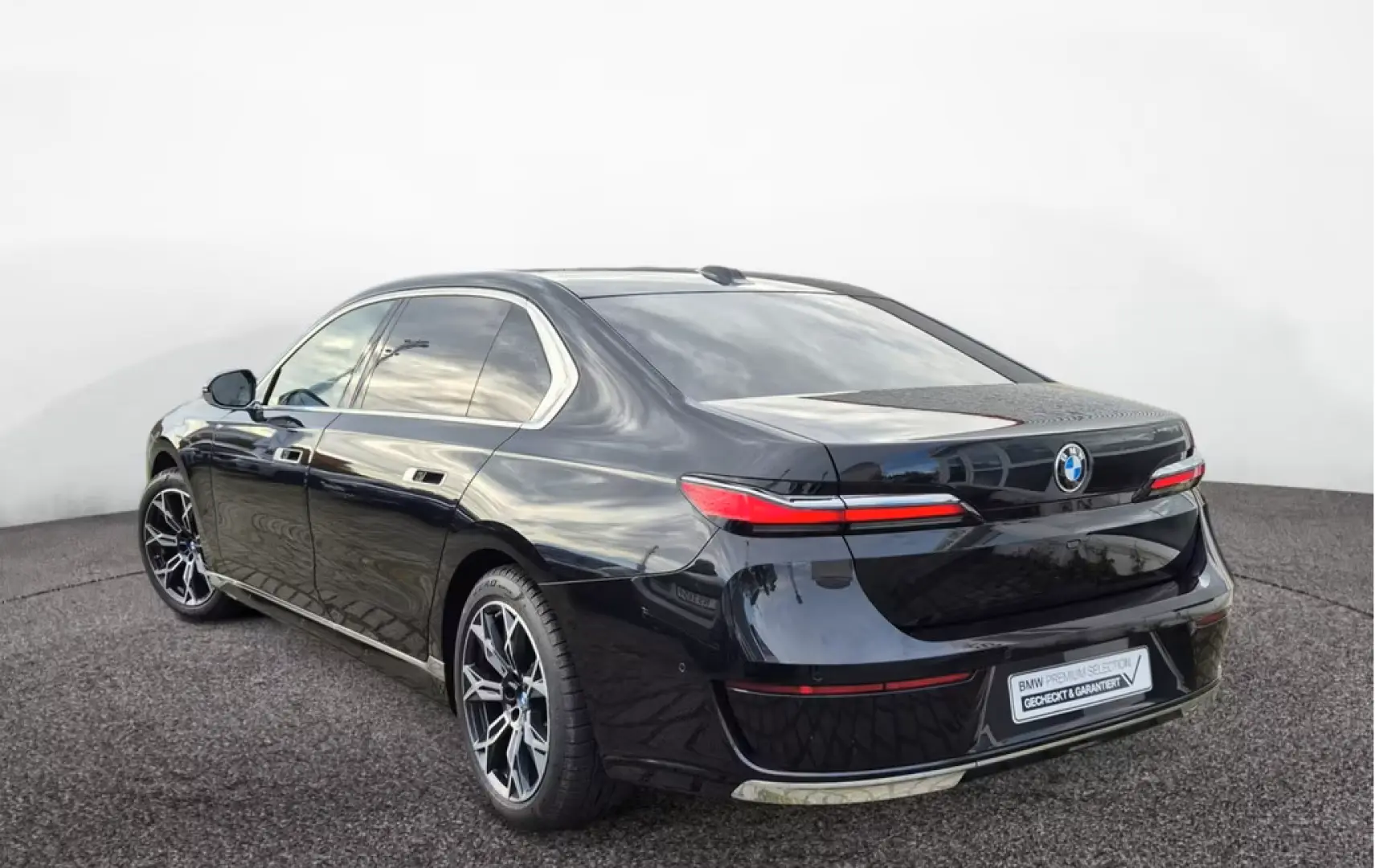 740d xDrive TV AUTOMATC DOORS LOUNGE SEATING