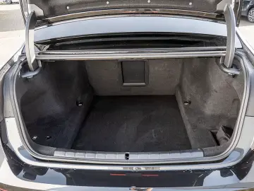 740d xDrive TV AUTOMATC DOORS LOUNGE SEATING