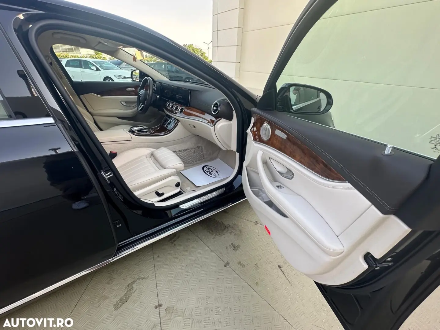 Mercedes-Benz E 220 d 4Matic T 9G-TRONIC Exclusive