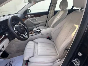 Mercedes-Benz E 220 d 4Matic T 9G-TRONIC Exclusive