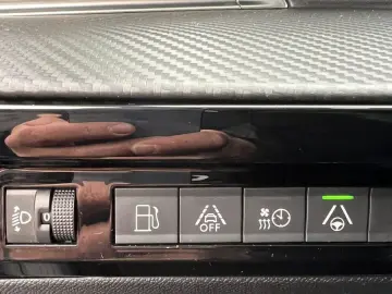 508 Hybrid 225 Allure Pack T.Leder Navi RFK SHZ