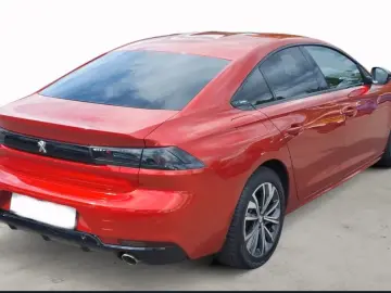 508 1.6 Plug-in-Hybrid Allure Pack   e-EAT8 225