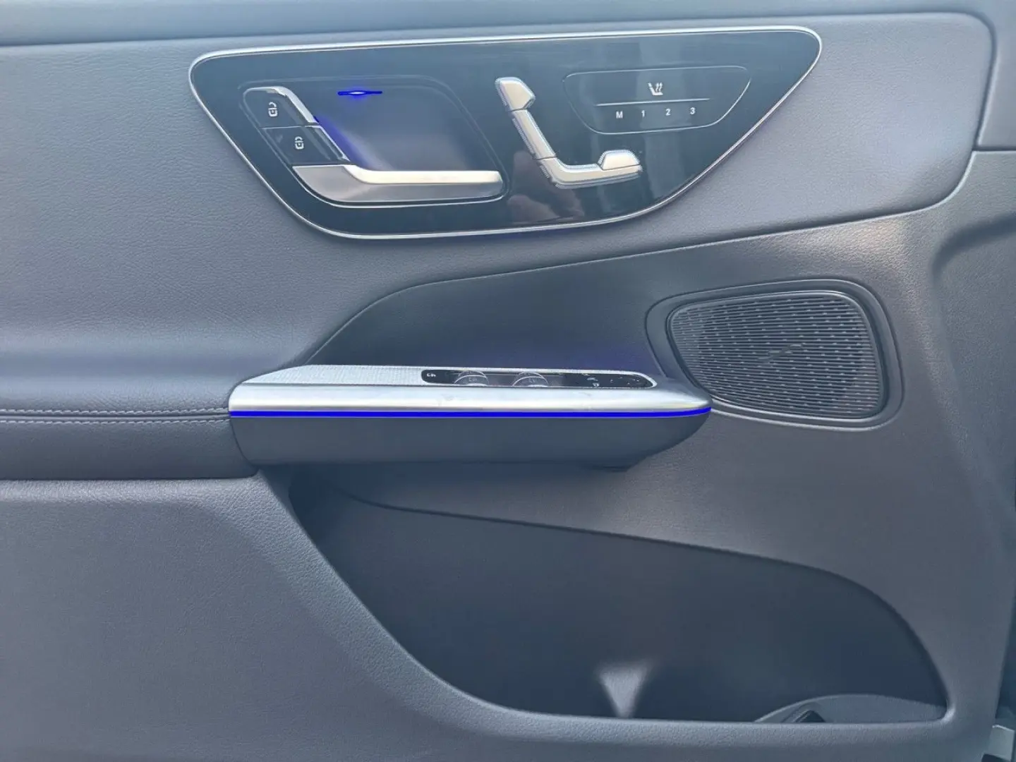 GLC 200 4Matic AMG AHK PANO 360  MEMORY 20 LMR