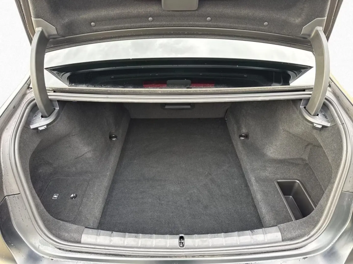 BMW 740 d M-Sport INDIVIDUAL Fond