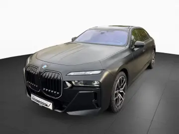 BMW 740 d M-Sport INDIVIDUAL Fond