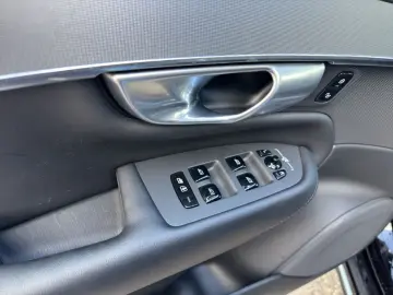 XC90 B5 AWD Plus-Bright 7S 360  AHK