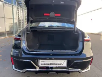 740 d xDrive M-Sport 22'' Pano-Sky Iconic St.Hzg