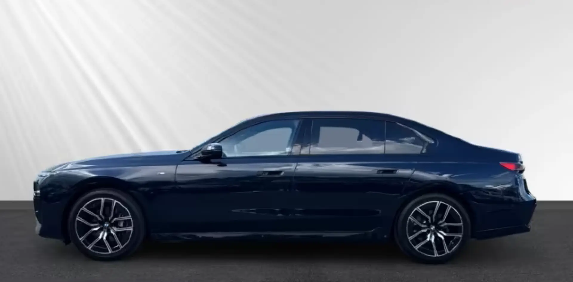 BMW 740 Masaj automat cu uși cu cristal M