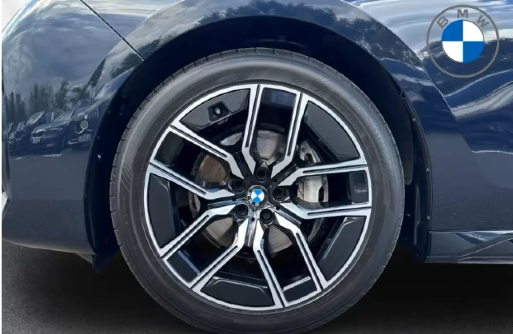 BMW 740 Masaj automat cu uși cu cristal M