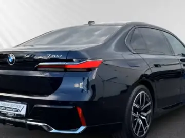 BMW 740 Masaj automat cu uși cu cristal M