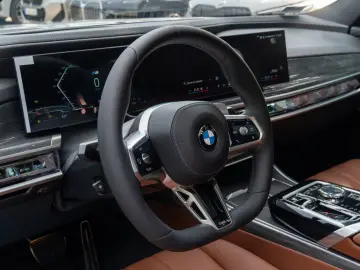 BMW 740 d xDrive M SPORT. MASAJ. CER