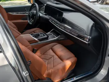 BMW 740 d xDrive M SPORT. MASAJ. CER