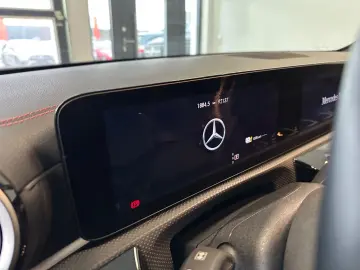 CLA 250 e AMG-Line Night Kamera LED