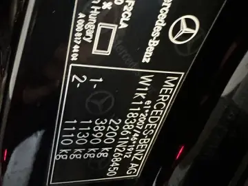 CLA 250 e AMG-Line Night Kamera LED