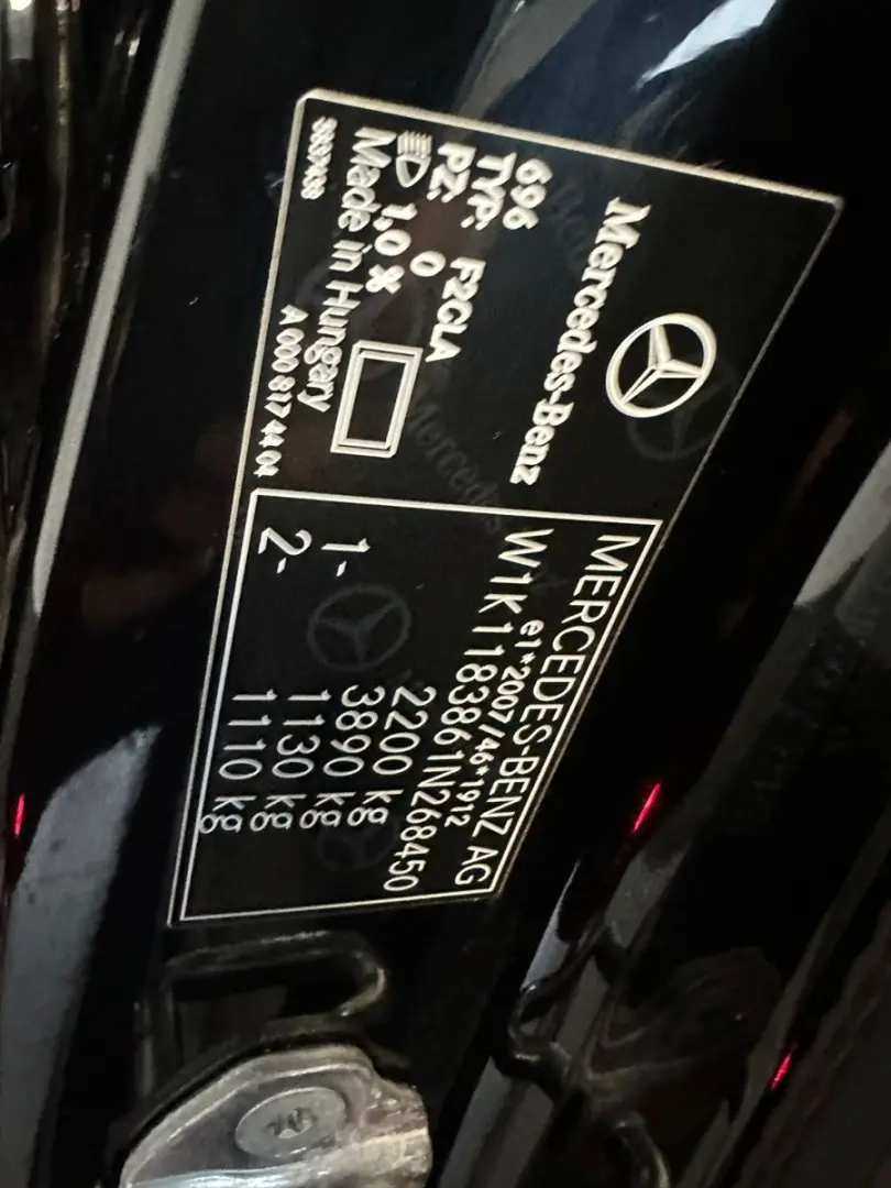 CLA 250 e AMG-Line Night Kamera LED