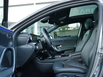 A 250 e PANO LED AMBIENTE NIGHT CARBON SOUNDSYST