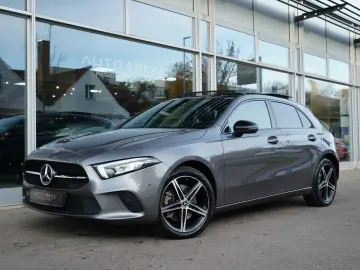 A 250 e PANO LED AMBIENTE NIGHT CARBON SOUNDSYST