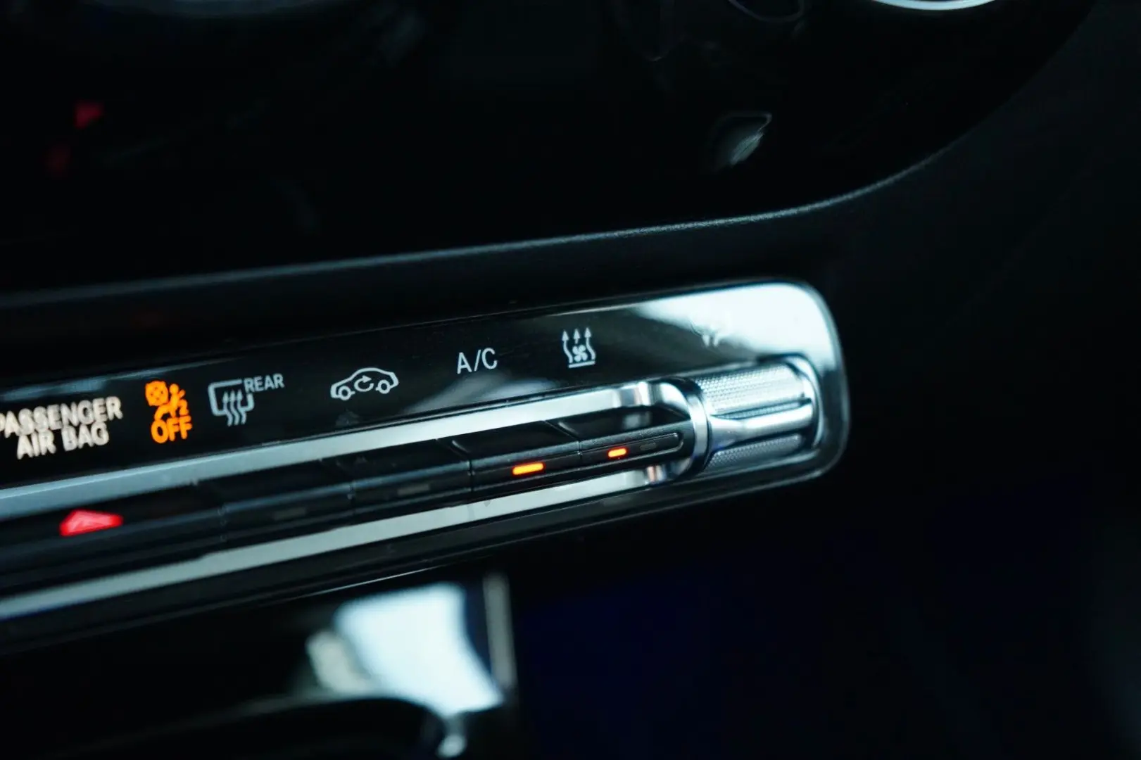 A 250 e PANO LED AMBIENTE NIGHT CARBON SOUNDSYST