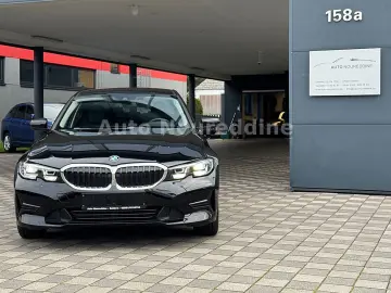 318d Limousine Automatik Leder Navi Live LED AHK