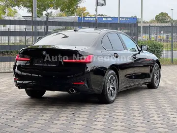 318d Limousine Automatik Leder Navi Live LED AHK