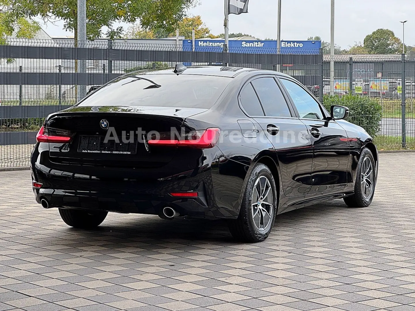 318d Limousine Automatik Leder Navi Live LED AHK