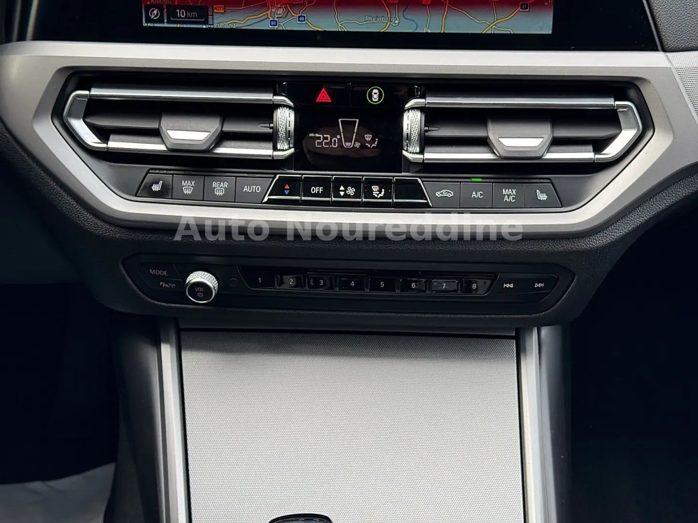 318d Limousine Automatik Leder Navi Live LED AHK