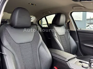 318d Limousine Automatik Leder Navi Live LED AHK