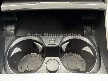 318d Limousine Automatik Leder Navi Live LED AHK